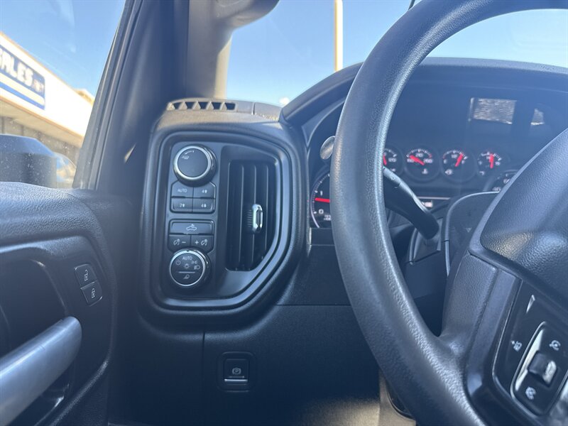 2021 Chevrolet Silverado 3500 Work Truck   - Photo 22 - Arlington, TX 76011