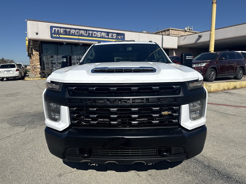 2021 Chevrolet Silverado 3500 Work Truck   - Photo 2 - Arlington, TX 76011