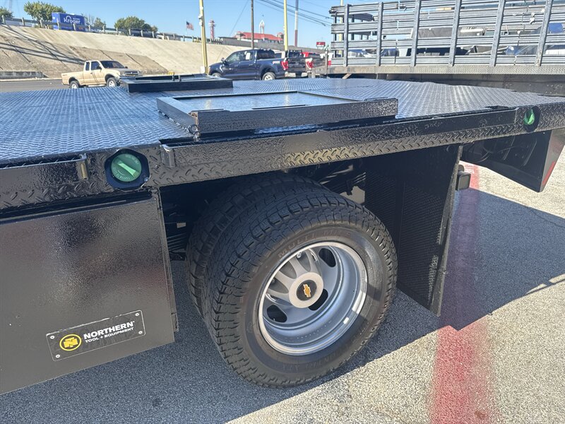 2021 Chevrolet Silverado 3500 Work Truck   - Photo 11 - Arlington, TX 76011