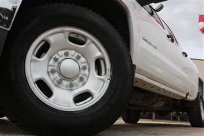 2017 Chevrolet Silverado 2500 Work Truck   - Photo 13 - Arlington, TX 76011