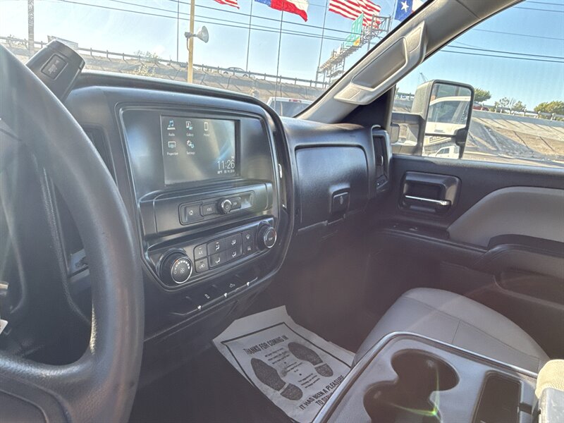 2018 Chevrolet Silverado 2500 Work Truck - Photo 25 - Arlington, TX 76011