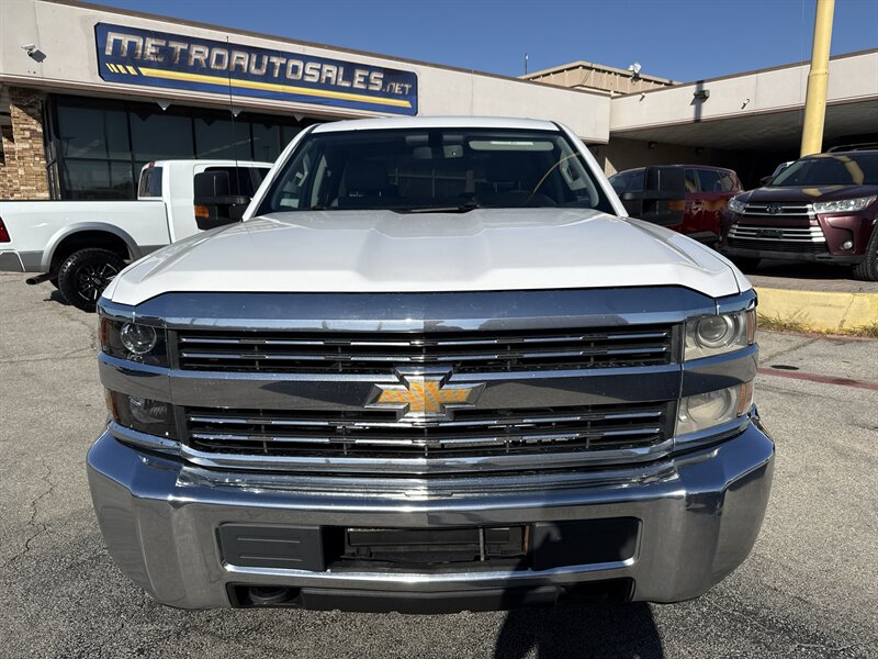 2018 Chevrolet Silverado 2500 Work Truck - Photo 2 - Arlington, TX 76011