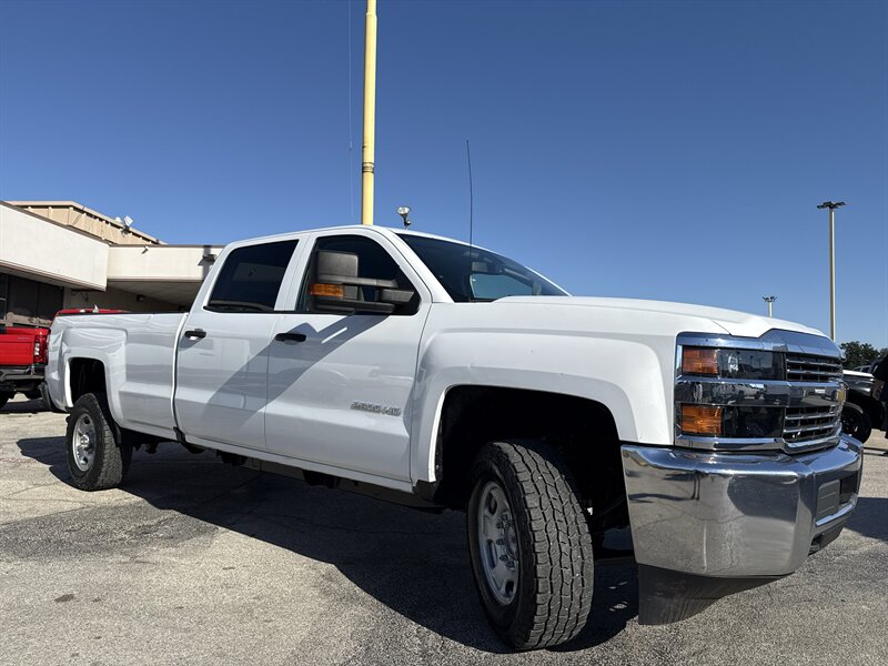 2018 Chevrolet Silverado 2500 Work Truck - Photo 3 - Arlington, TX 76011