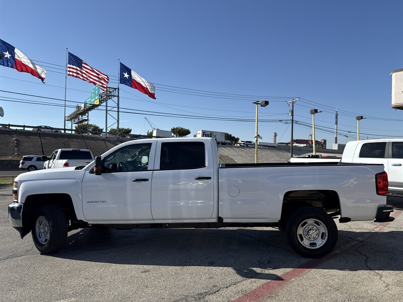 2018 Chevrolet Silverado 2500 Work Truck - Photo 8 - Arlington, TX 76011