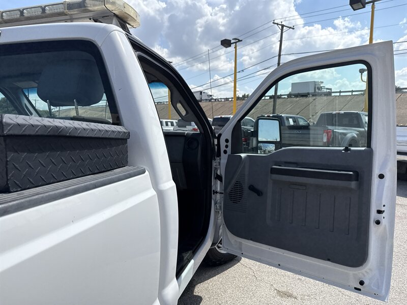 2015 Ford F-250 XL - Photo 14 - Arlington, TX 76011