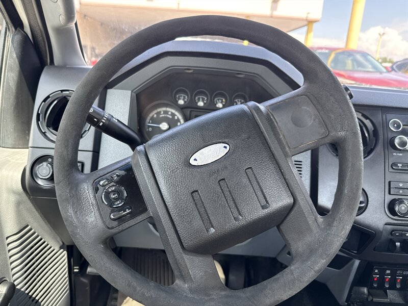 2015 Ford F-250 XL - Photo 18 - Arlington, TX 76011