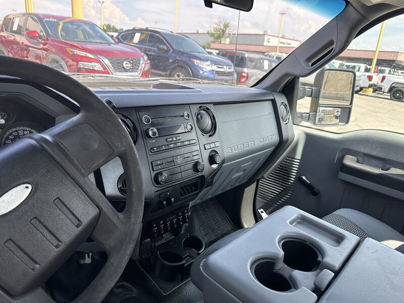2015 Ford F-250 XL - Photo 22 - Arlington, TX 76011