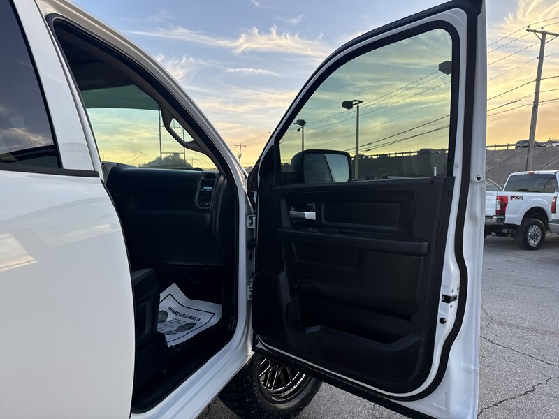2019 RAM 2500 Tradesman - Photo 18 - Arlington, TX 76011