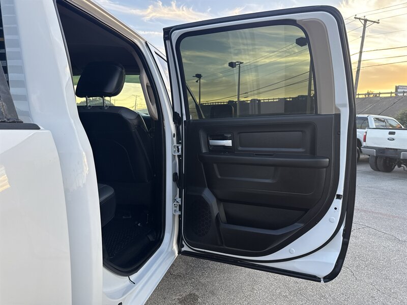 2019 RAM 2500 Tradesman - Photo 20 - Arlington, TX 76011