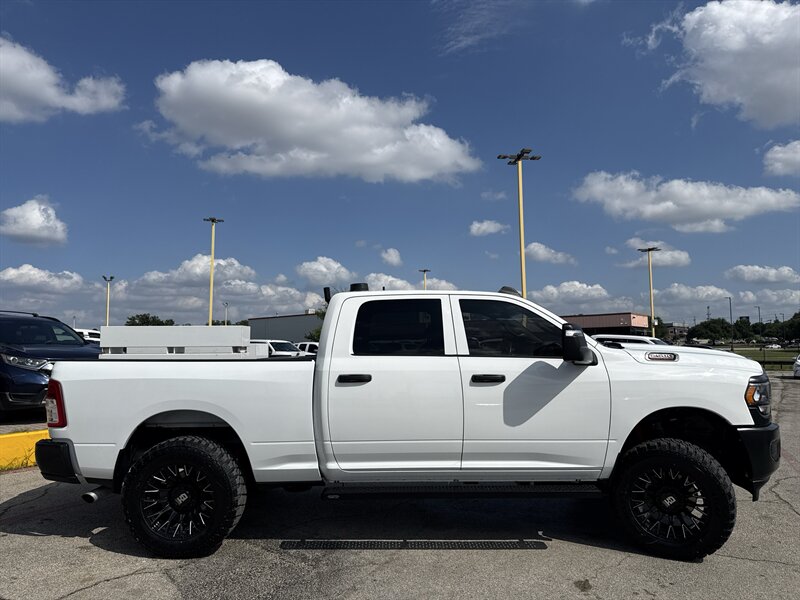 2024 RAM 2500 Tradesman - Photo 4 - Arlington, TX 76011