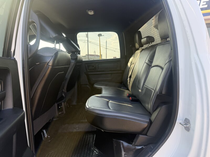 2022 RAM 2500 Tradesman - Photo 18 - Arlington, TX 76011