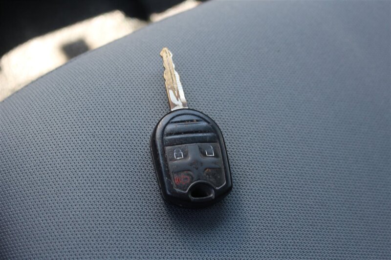 2012 Ford F-250 XL - Photo 42 - Arlington, TX 76011