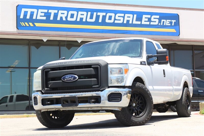 2012 Ford F-250 XL   - Photo 1 - Arlington, TX 76011