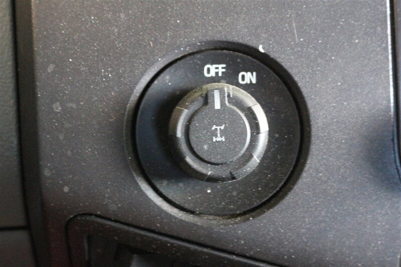 2012 Ford F-250 XL - Photo 24 - Arlington, TX 76011