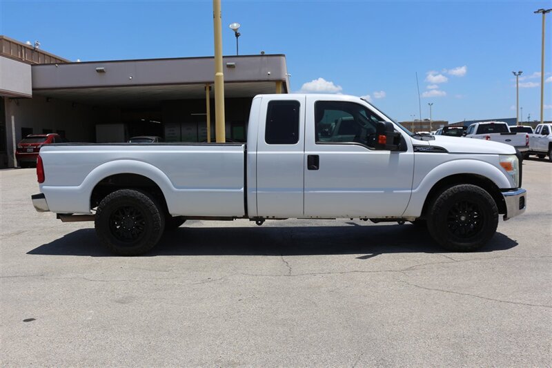 2012 Ford F-250 XL - Photo 10 - Arlington, TX 76011
