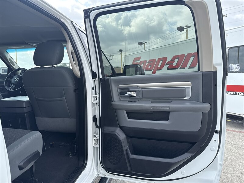 2015 RAM 2500 SLT   - Photo 18 - Arlington, TX 76011