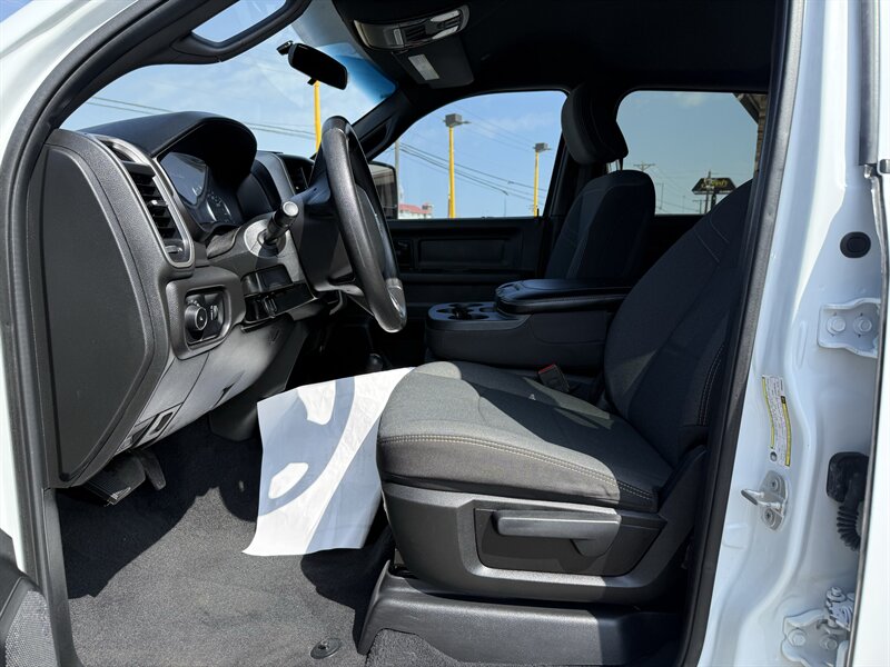2023 RAM 2500 Tradesman - Photo 17 - Arlington, TX 76011