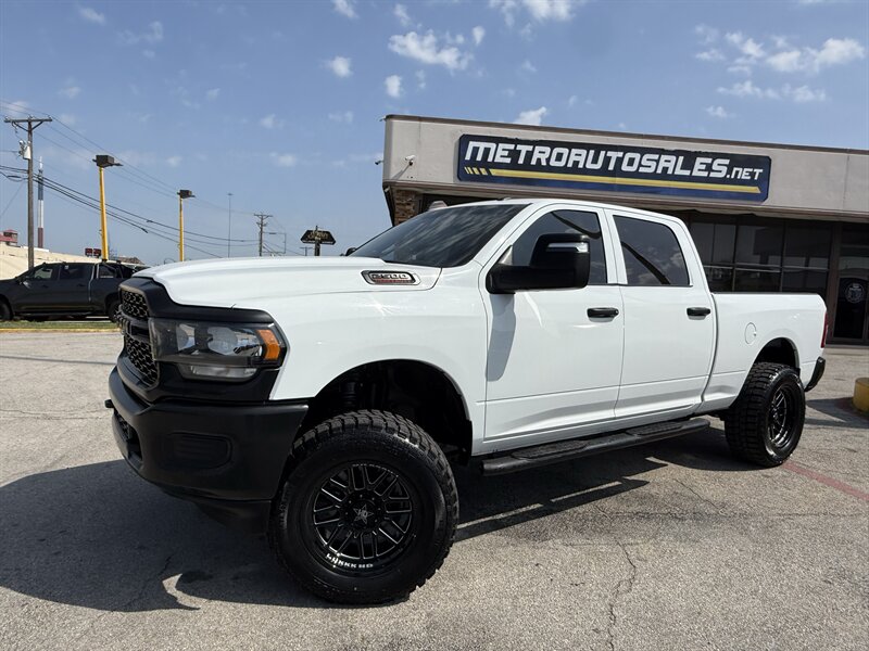 2023 RAM 2500 Tradesman - Photo 10 - Arlington, TX 76011