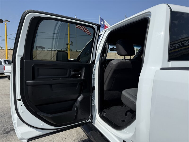 2023 RAM 2500 Tradesman - Photo 13 - Arlington, TX 76011