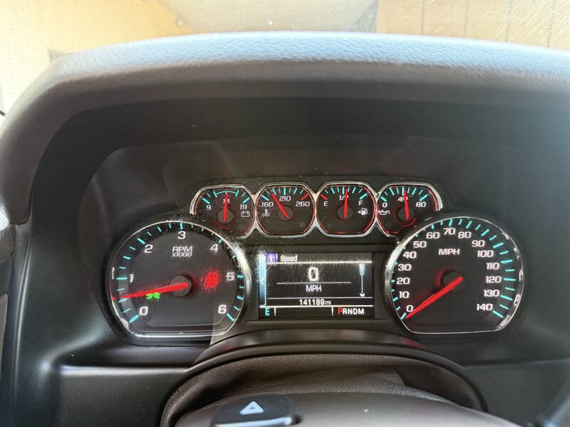 2016 Chevrolet Suburban LT - Photo 23 - Arlington, TX 76011