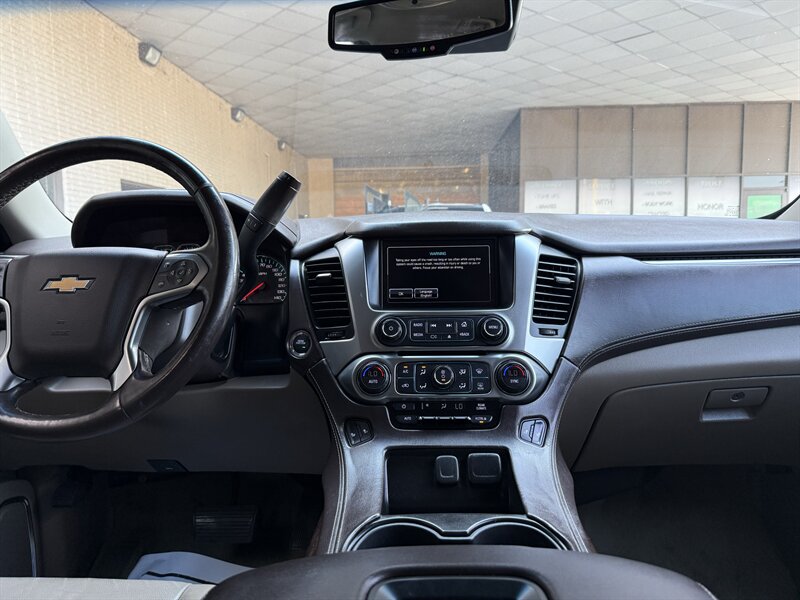 2016 Chevrolet Suburban LT - Photo 26 - Arlington, TX 76011
