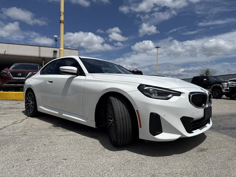 2024 BMW 2 Series 230i - Photo 3 - Arlington, TX 76011