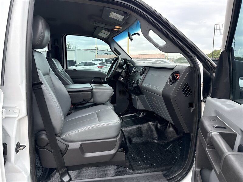 2013 Ford F-250 XL - Photo 17 - Arlington, TX 76011
