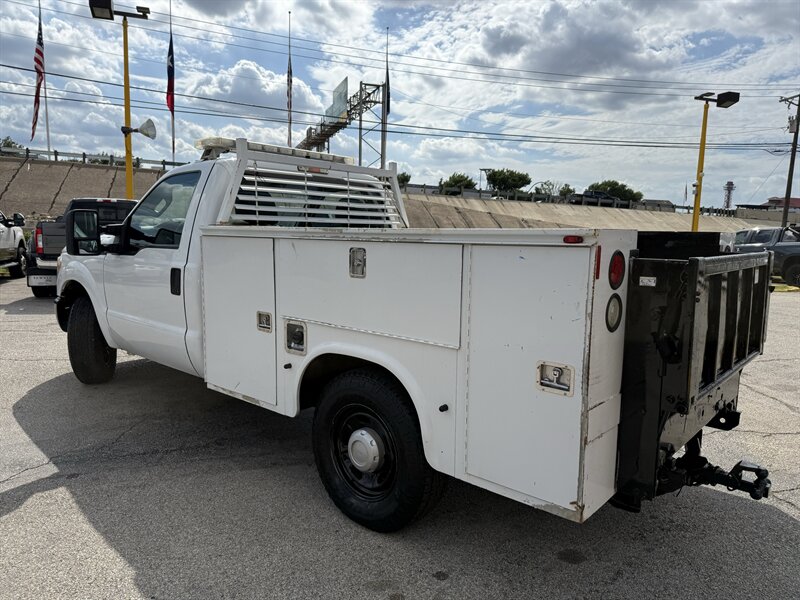 2013 Ford F-250 Super Duty XL - Photo 9 - Arlington, TX 76011