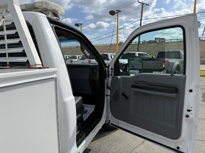 2013 Ford F-250 Super Duty XL - Photo 17 - Arlington, TX 76011