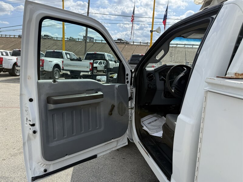 2013 Ford F-250 Super Duty XL - Photo 15 - Arlington, TX 76011