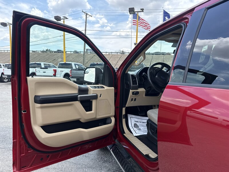 2020 Ford F-150 XLT - Photo 13 - Arlington, TX 76011