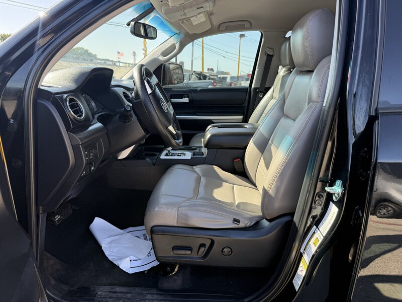 2017 Toyota Tundra SR5 - Photo 14 - Arlington, TX 76011