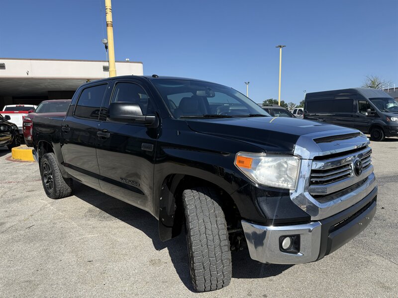 2017 Toyota Tundra SR5 - Photo 3 - Arlington, TX 76011