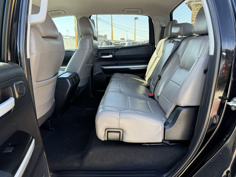 2017 Toyota Tundra SR5 - Photo 16 - Arlington, TX 76011