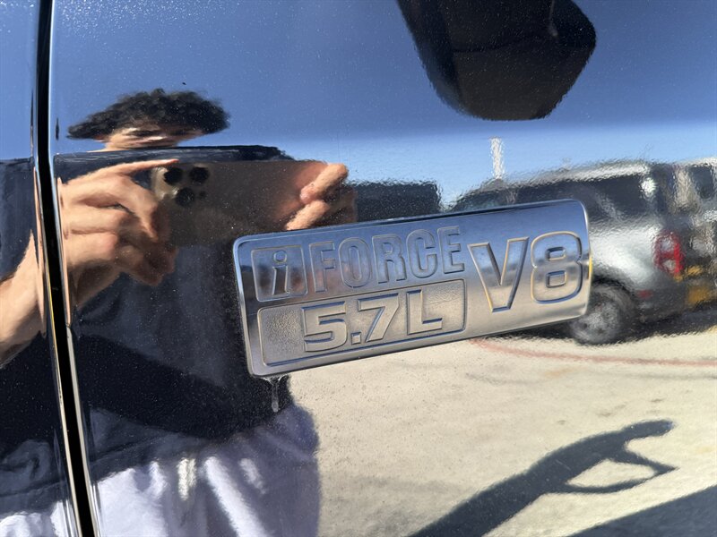 2017 Toyota Tundra SR5 - Photo 11 - Arlington, TX 76011