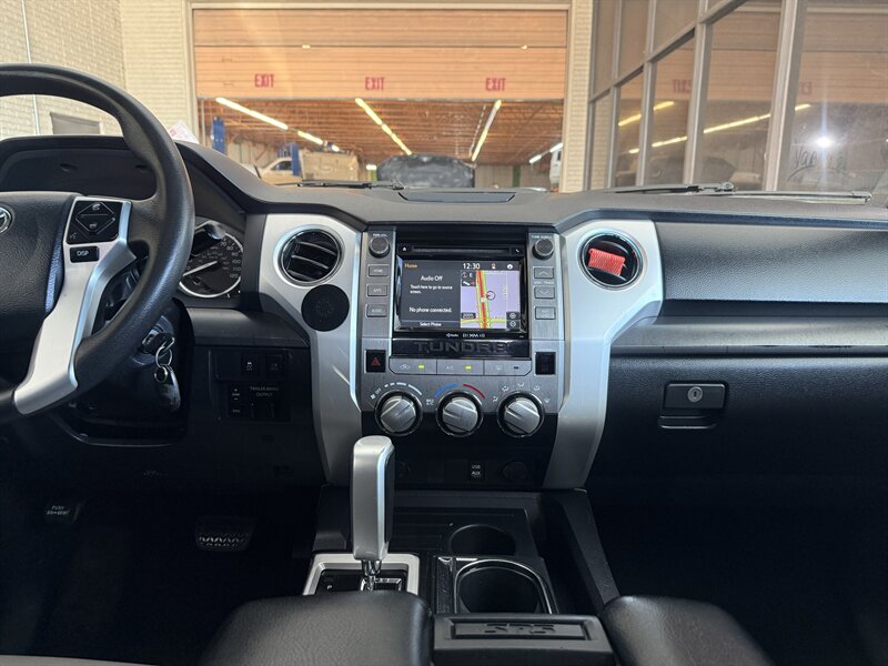 2017 Toyota Tundra SR5 - Photo 26 - Arlington, TX 76011