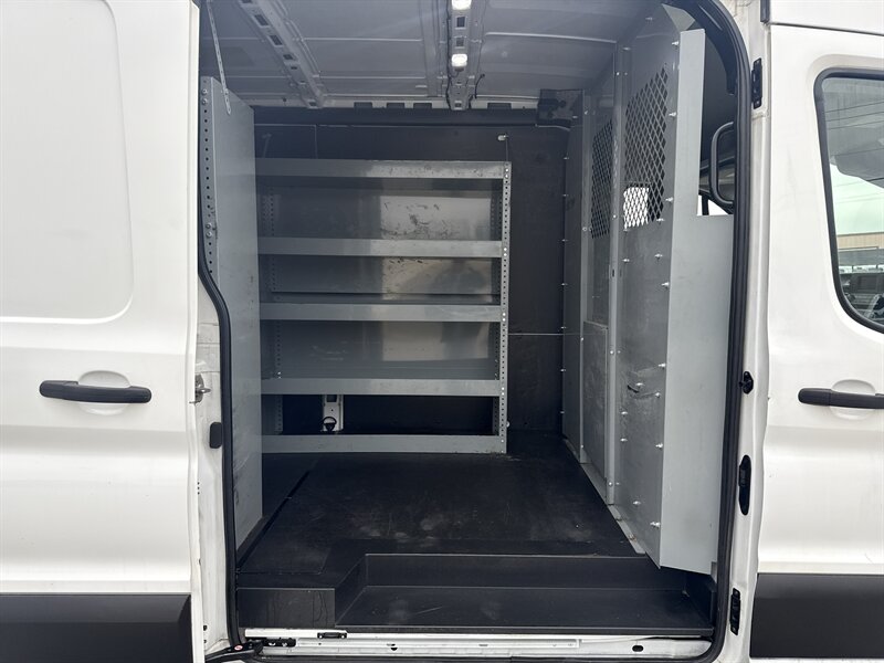 2020 Ford Transit 250 - Photo 18 - Arlington, TX 76011