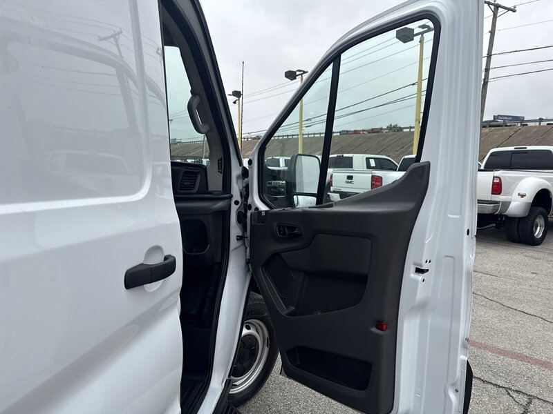 2020 Ford Transit 250 - Photo 16 - Arlington, TX 76011