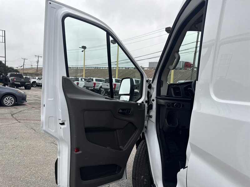 2020 Ford Transit 250 - Photo 14 - Arlington, TX 76011