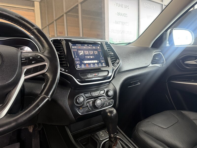 2019 Jeep Cherokee Limited - Photo 29 - Arlington, TX 76011