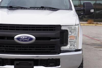 2017 Ford F-250 XL   - Photo 10 - Arlington, TX 76011