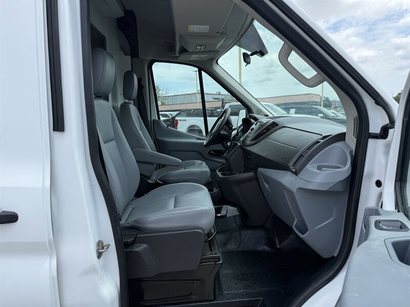 2015 Ford Transit 250 - Photo 15 - Arlington, TX 76011