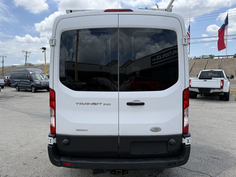 2015 Ford Transit 250 - Photo 6 - Arlington, TX 76011
