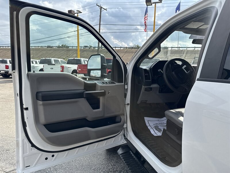2019 Ford F-350 Super Duty XL - Photo 14 - Arlington, TX 76011