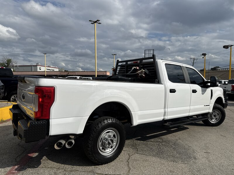 2019 Ford F-350 Super Duty XL - Photo 5 - Arlington, TX 76011
