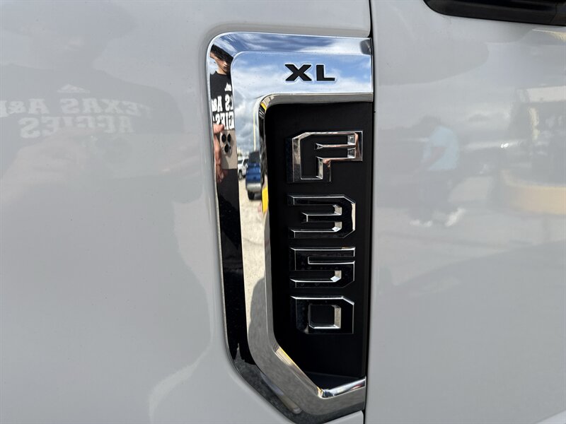 2019 Ford F-350 Super Duty XL - Photo 12 - Arlington, TX 76011