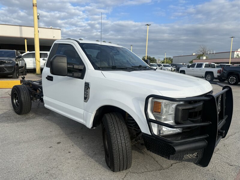 2021 Ford F-350 Super Duty XL - Photo 3 - Arlington, TX 76011