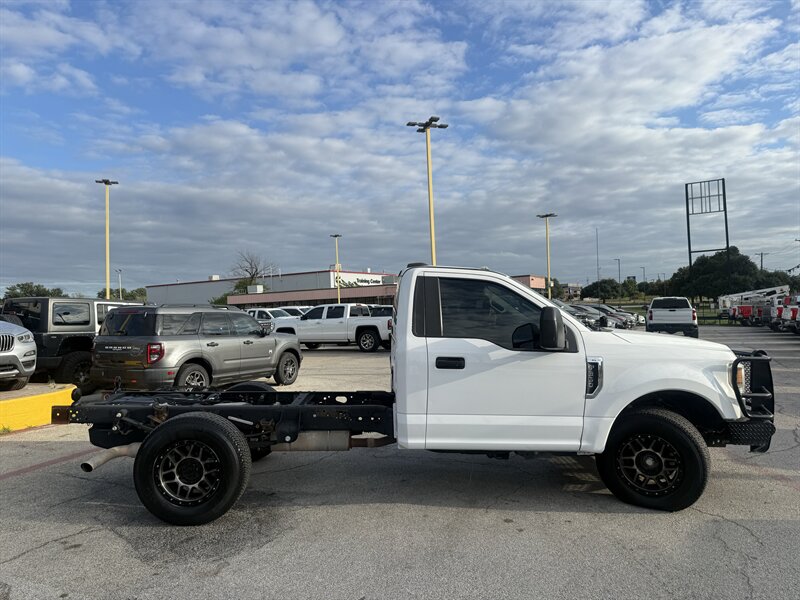 2021 Ford F-350 Super Duty XL - Photo 4 - Arlington, TX 76011