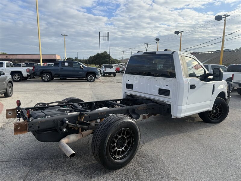 2021 Ford F-350 Super Duty XL - Photo 5 - Arlington, TX 76011