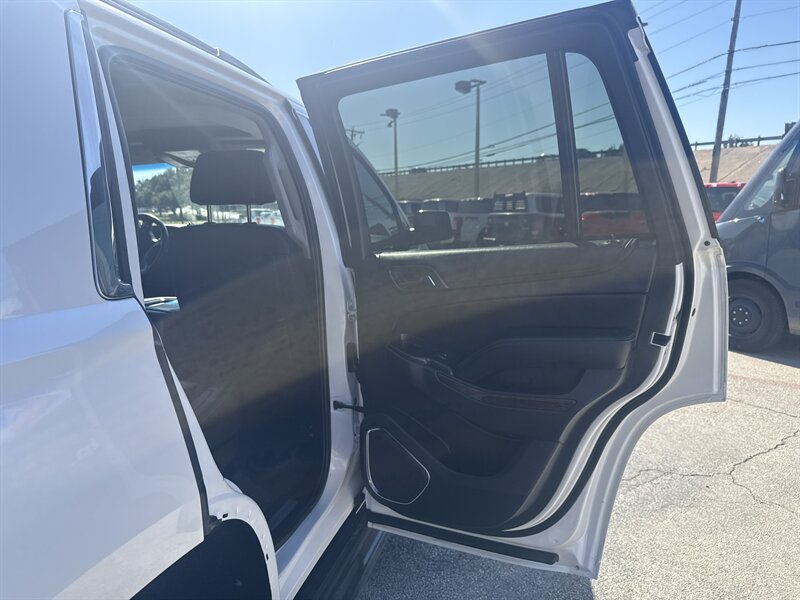 2019 Chevrolet Tahoe LT - Photo 20 - Arlington, TX 76011